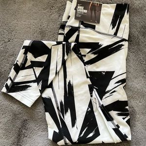 Nike Legend workout leggings